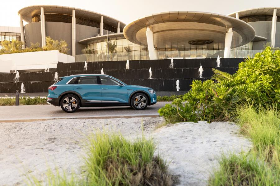  Audi e-tron 55 Quattro 2019 года  (WW) (фото 146 из 452)